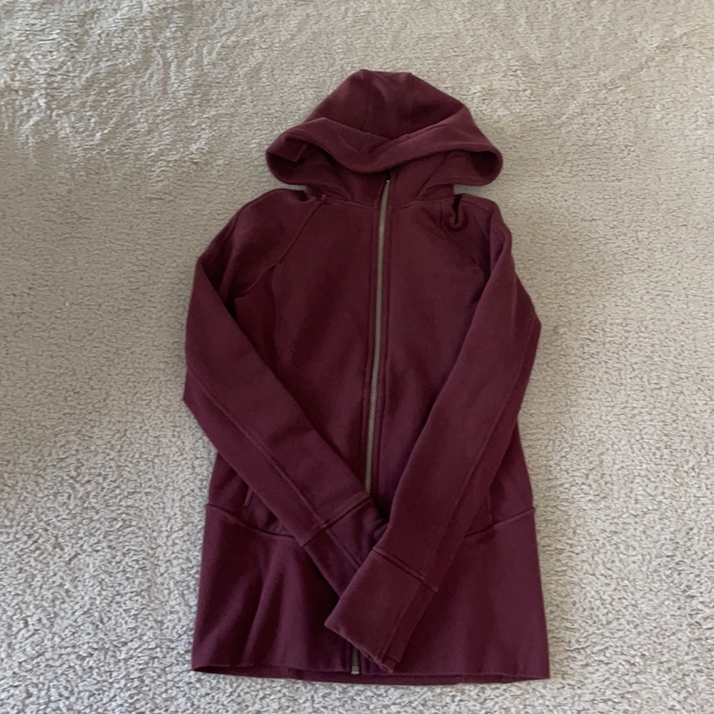 Lululemon women's full zipper Hoodie jacket Radiant Jacket
Cassis size 4